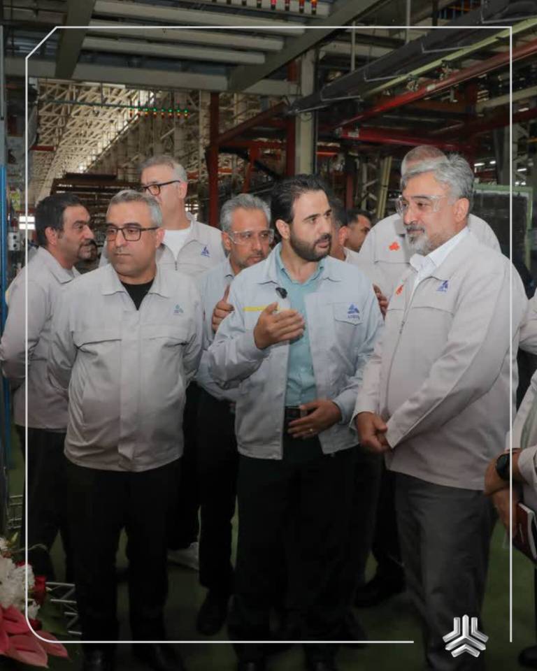 خط رباتیک بدنه SQ200 در پارس‌خودرو به بهره‌برداری رسید